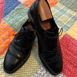 Classic Black Men's Florsheim  Dress Shoes size 11 1/2.